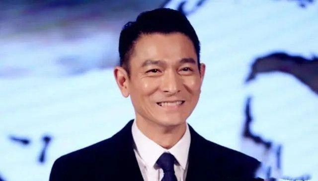 东北“教父”刘涌：与警察枪战，抽刘德华耳光，被捕时吞药自杀