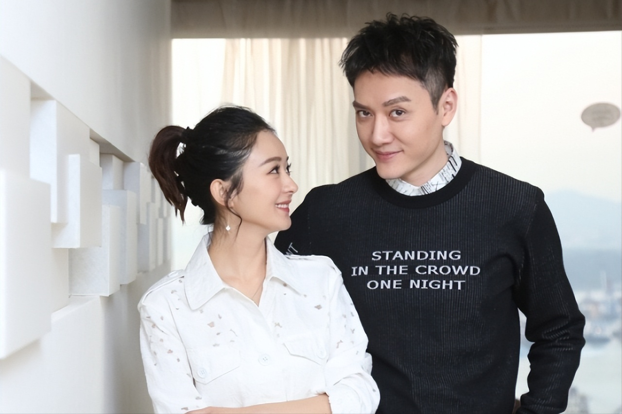 赵丽颖冯绍峰餐厅吃饭狗仔曝两人是离婚典范