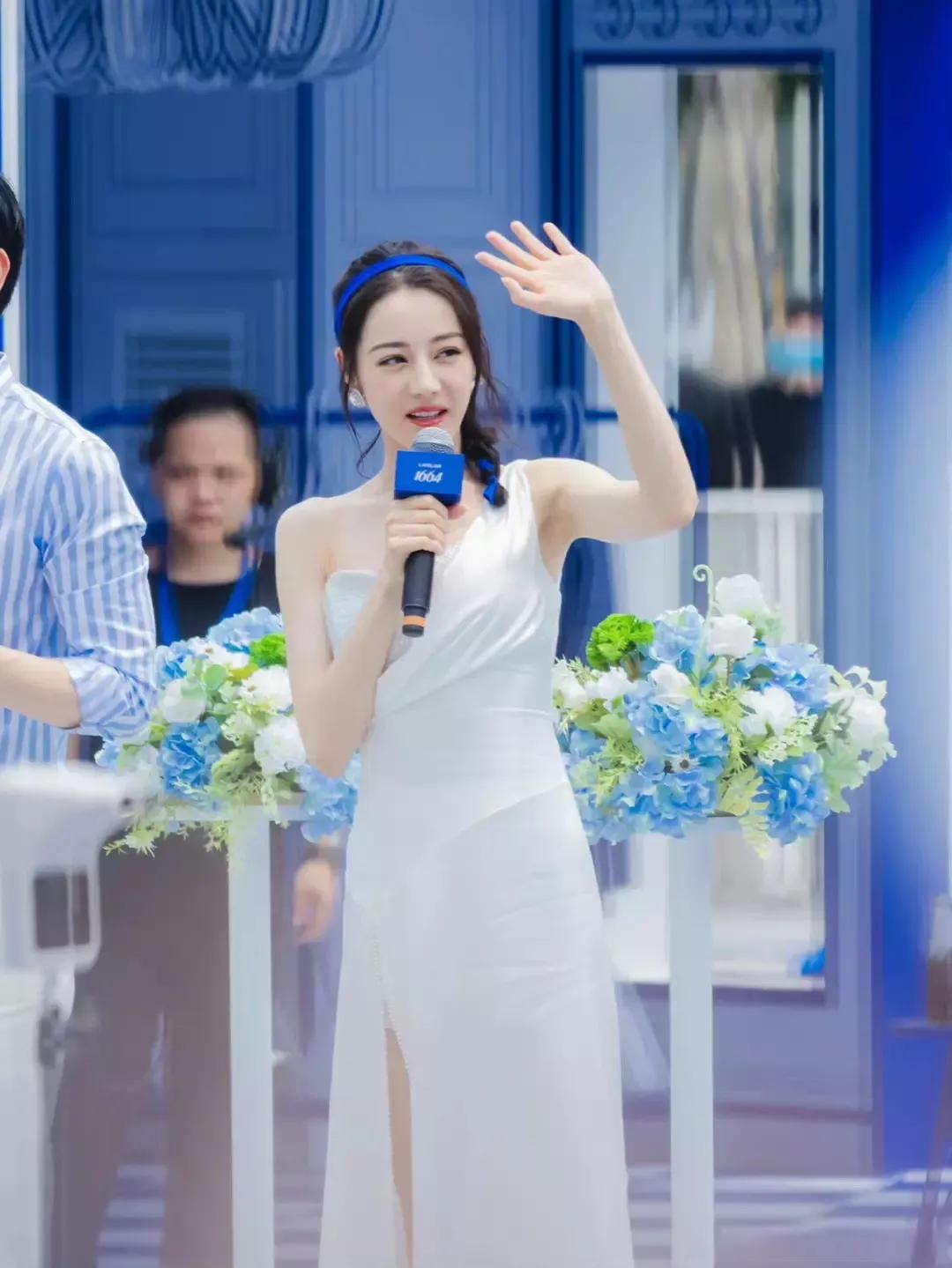 迪丽热巴也配上了保安？