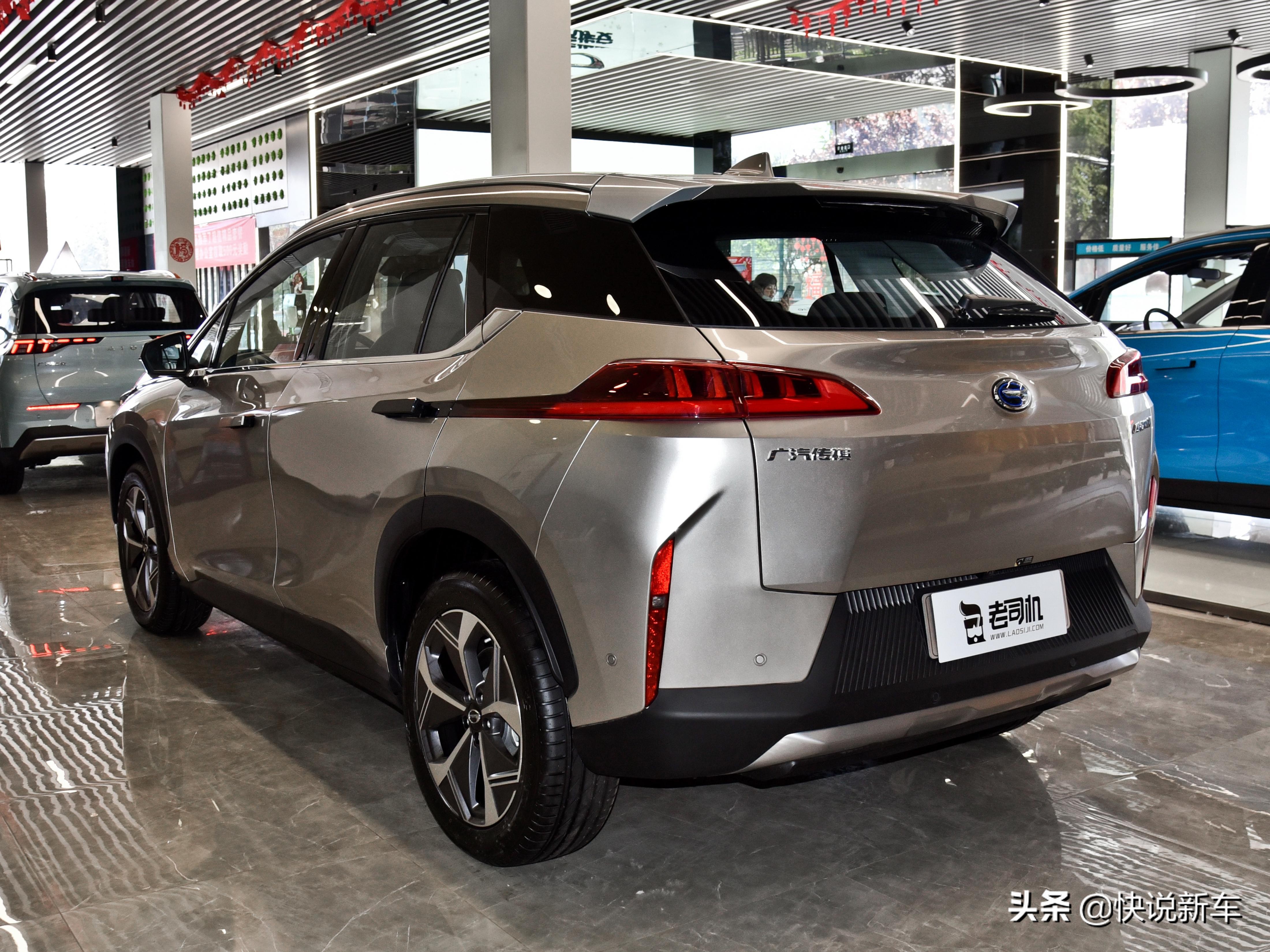纯电续航500km，时尚外观，价格适中，实拍AION V