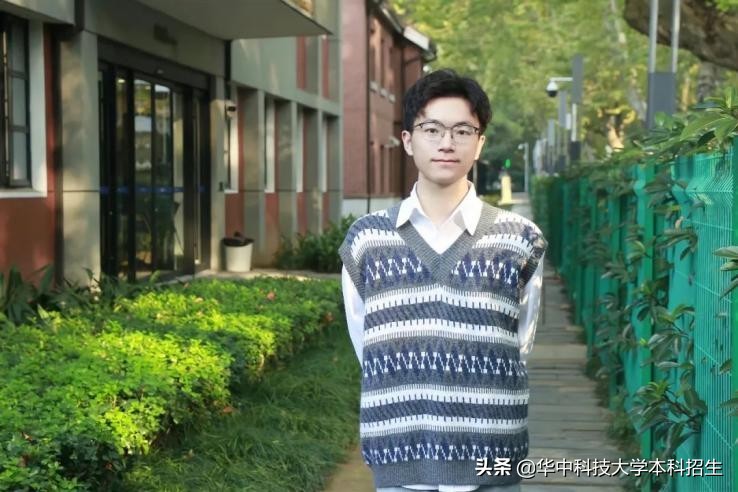 颜值超高、实力顶尖！华中科技大学再现“学霸天团”，6人全部保研985名校！