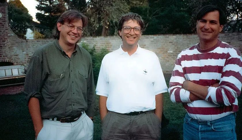 马斯克冷白皮大肚腩辣眼睛！嘲比尔盖茨身材不好的他，原来是垫底