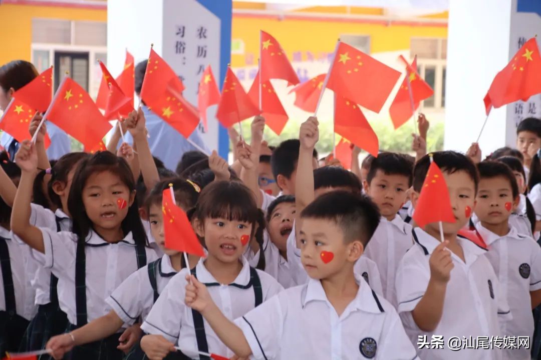 德成实验学校定于6月19日下午举行新生开放日，诚邀您和孩子前来