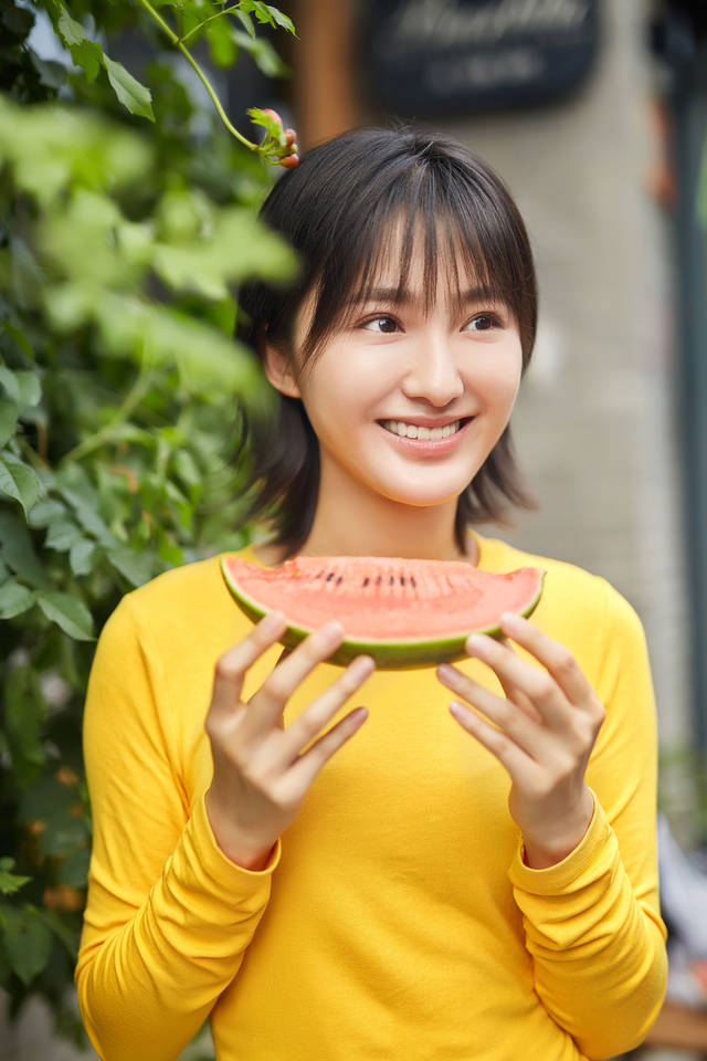 中央戏剧学院谢宇朦 网友们觉得她颜值怎样可评论关注转发分享收藏