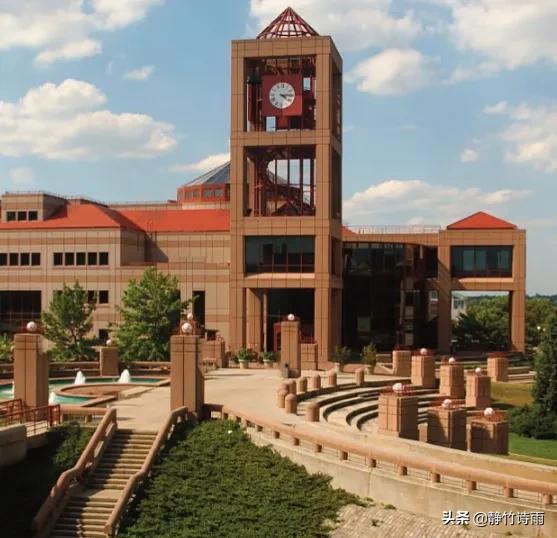 凤姐就读纽约市立大学皇后学院：对梦想追求的难能可贵