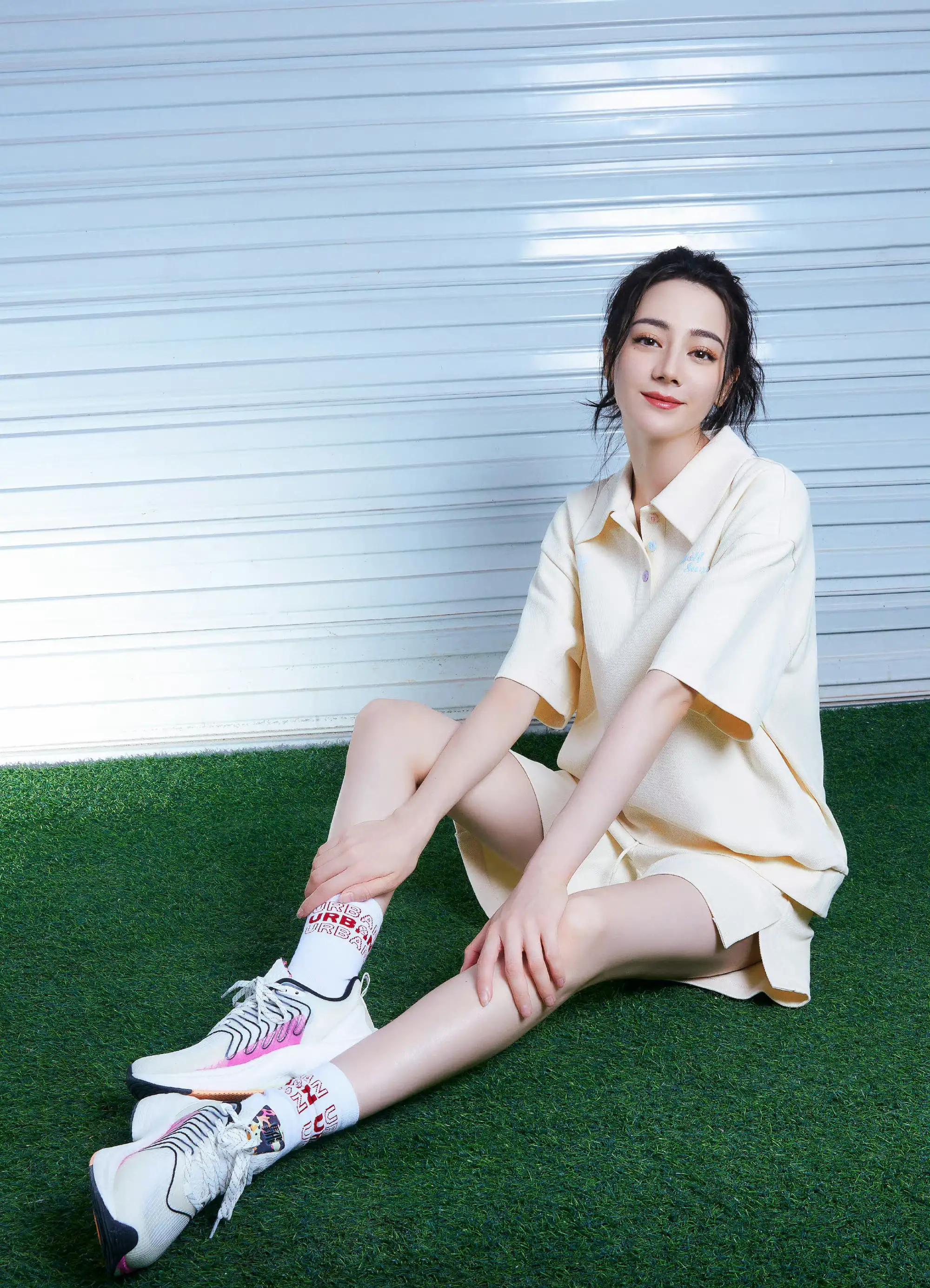 迪丽热巴半糖系列甜甜圈运动套装