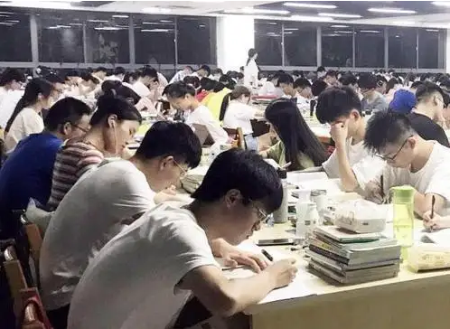 考研生與保研生，同是碩士為啥待遇卻不同，早點了解沒壞處