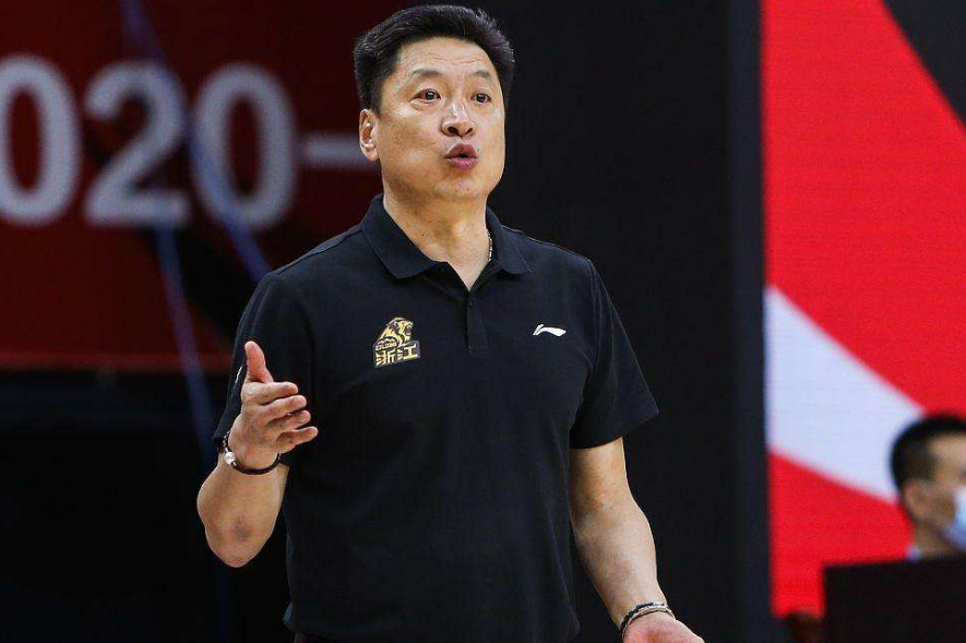 nba上海赛有哪些明星(上海男篮阵容基本完结！5大替补阵容能进4强，首发5虎能打NBA)