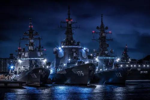 太平洋战争中惊人的瞬间：舰队熄灯，深夜摸黑穿越恶魔海峡