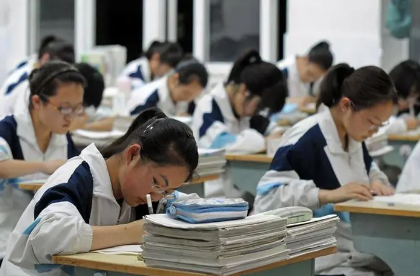 高考中的“走单招”具体指什么？单招和高考有区别吗？考生需了解