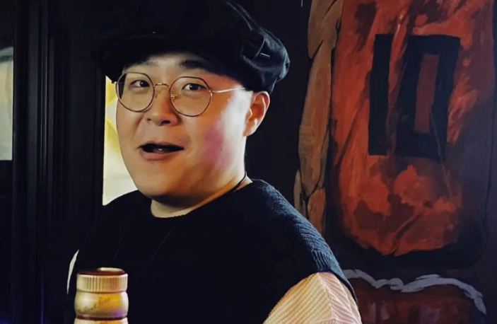 越低调，越始料不及，细瞧32岁郝邵文的人生，才知什么叫人生赢家