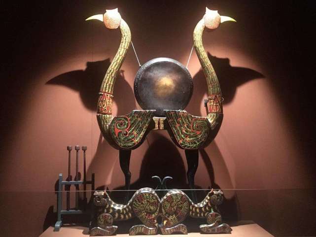 荆州博物馆藏有件铜铤，壶嘴上绑着的麻绳，让它成了难得的宝贝