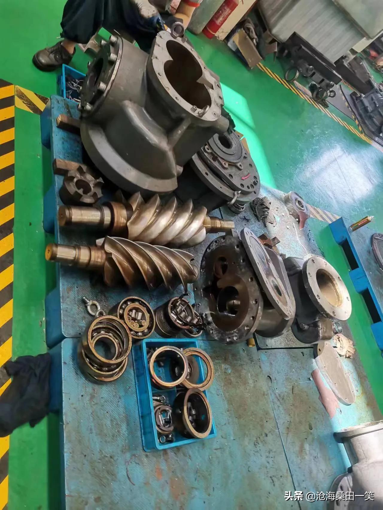 拆解修理空气压缩机