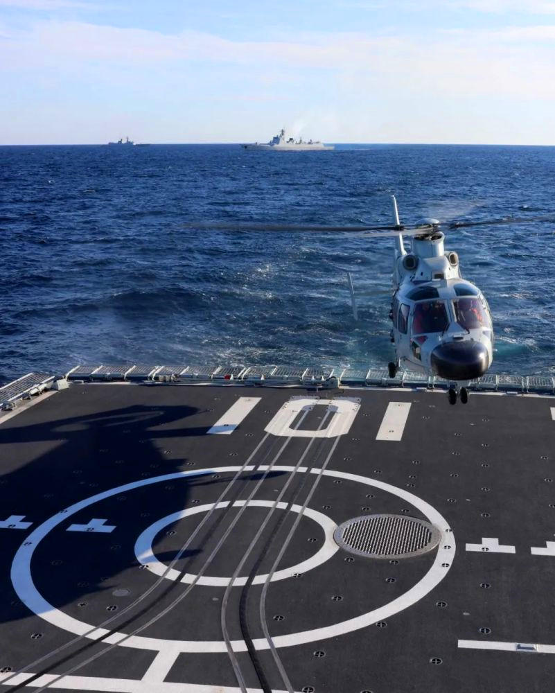 �������ǿ״̬�������ع�055װ��ֱ20��Ǳ�ͣ��������Ķ̰�