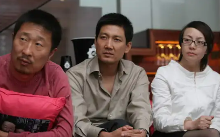 又一脱贫题材电视剧来袭，三位实力派演员强强联手，央视点名宣传