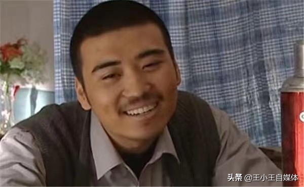 《血色浪漫》18年演员差距大，女主成了一线演员，女二却一直不火