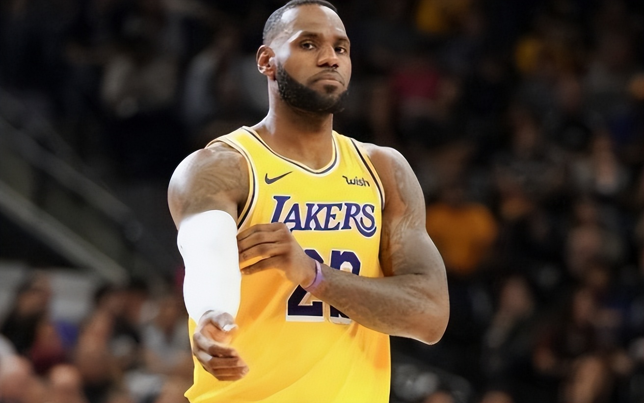 打nba为什么是十个人(麦迪：你不得不承认，真正统治过NBA的只有2人，4人勉强算得上是)