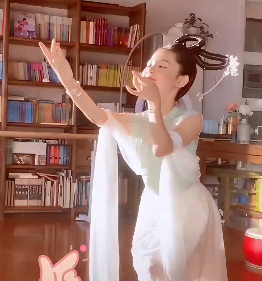 骗你生女儿系列，小学生跳古典舞美出天际，宛如缩小版的刘亦菲