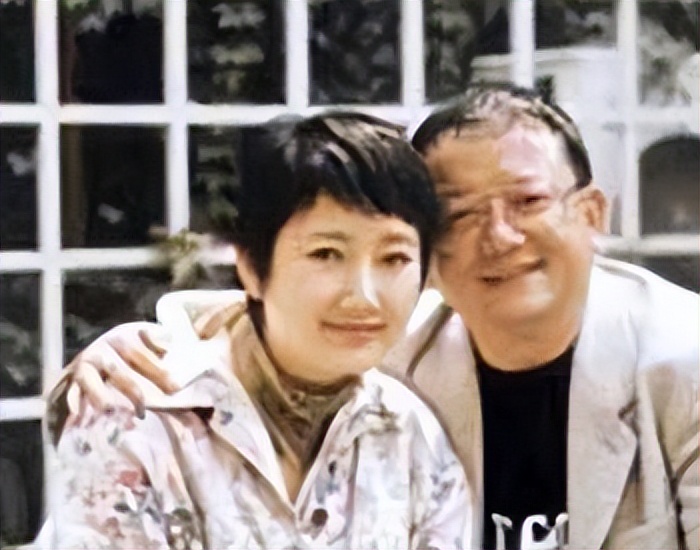 盘点“老来得子”的5位明星：有人和儿子年龄差达到60岁