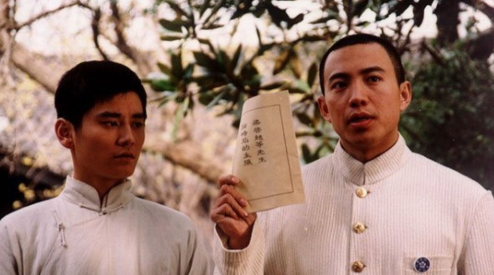 太像了，中国演毛泽东最牛的9个演员，唐国强仅排第2，张铁林倒数