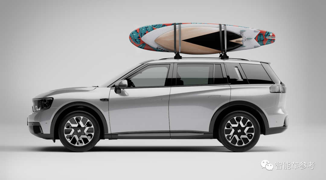 小牛造四轮电动车了：自由家NV到底是一款什么样的车？