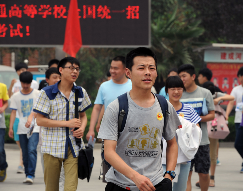2022年各省高考人数出炉，河南省再次独占鳌头，看到北京有些心酸