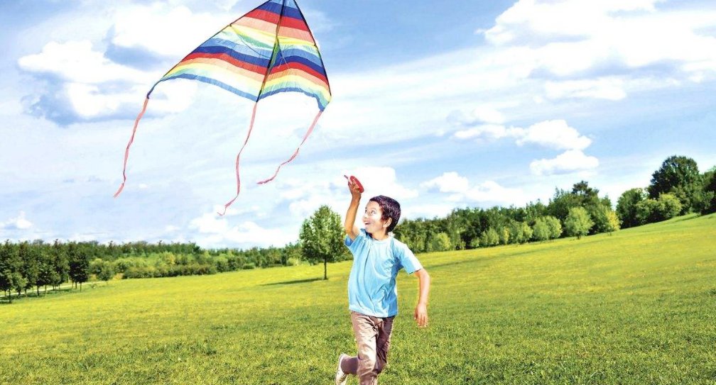 又到放风筝的季节,十首有关风筝的诗词,看古人笔下的风筝