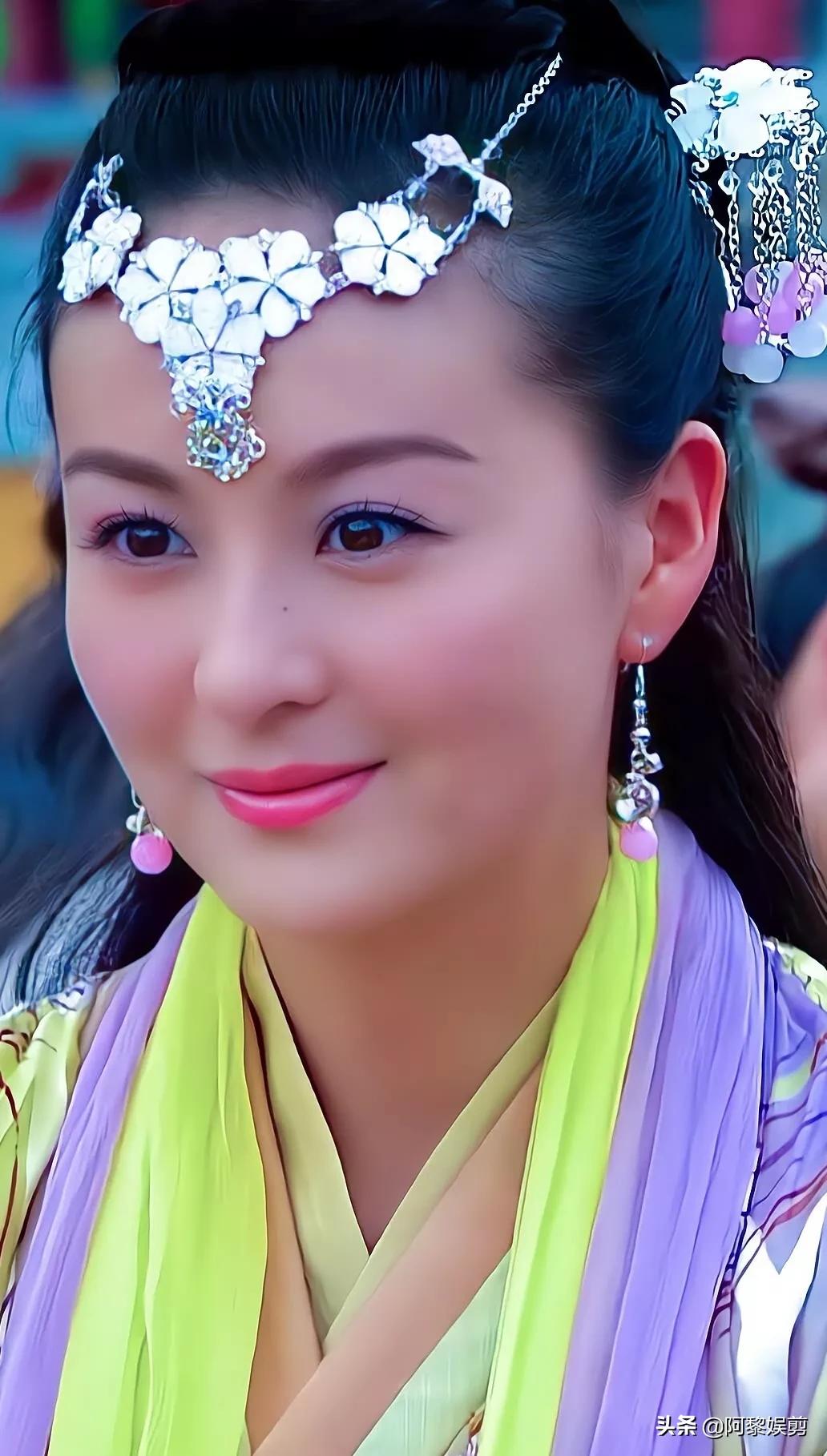 戴娇倩温婉如玉貌若天仙