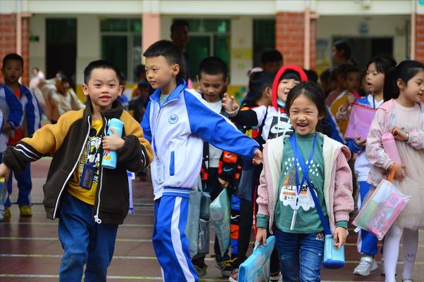 福建最新紧急通知，大学、中学和小学寒假重新部署，但有个坏消息