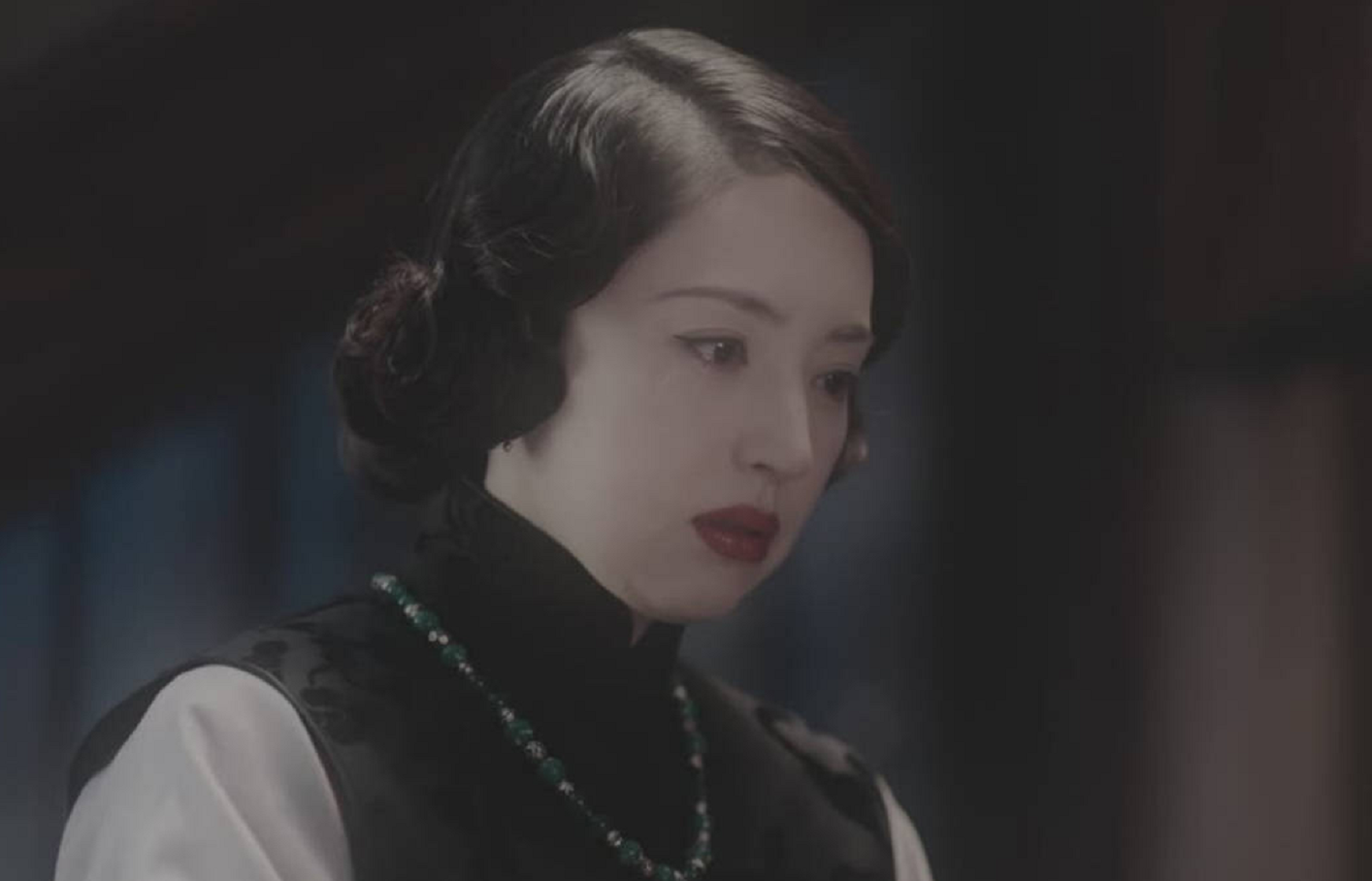 《传家》甩脸当家祖母的顾姨，不仅颜值高演技好，戏外人生更精彩