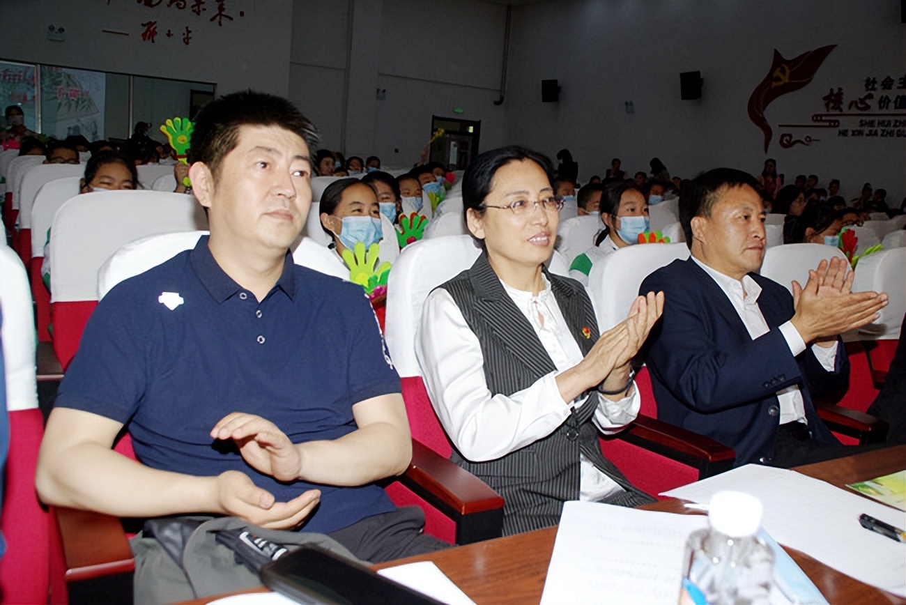 黑龙江双鸭山市实验学校“端午里的中国”诵读大赛