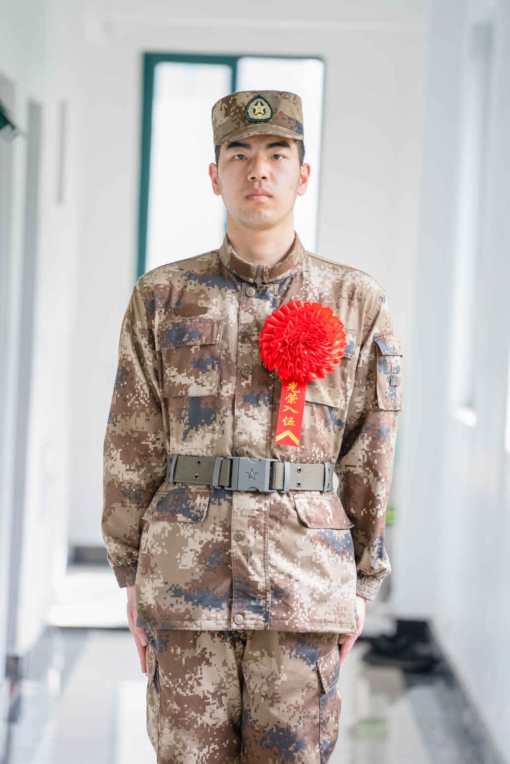 在编→入伍！最硬核的身先示范！