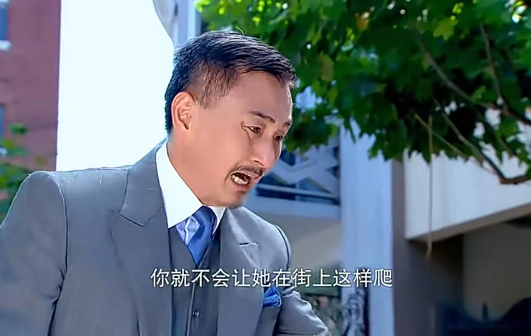 重温《烽火佳人》沉浸在仇恨中的黎绍峰，他这一生注定与幸福无缘