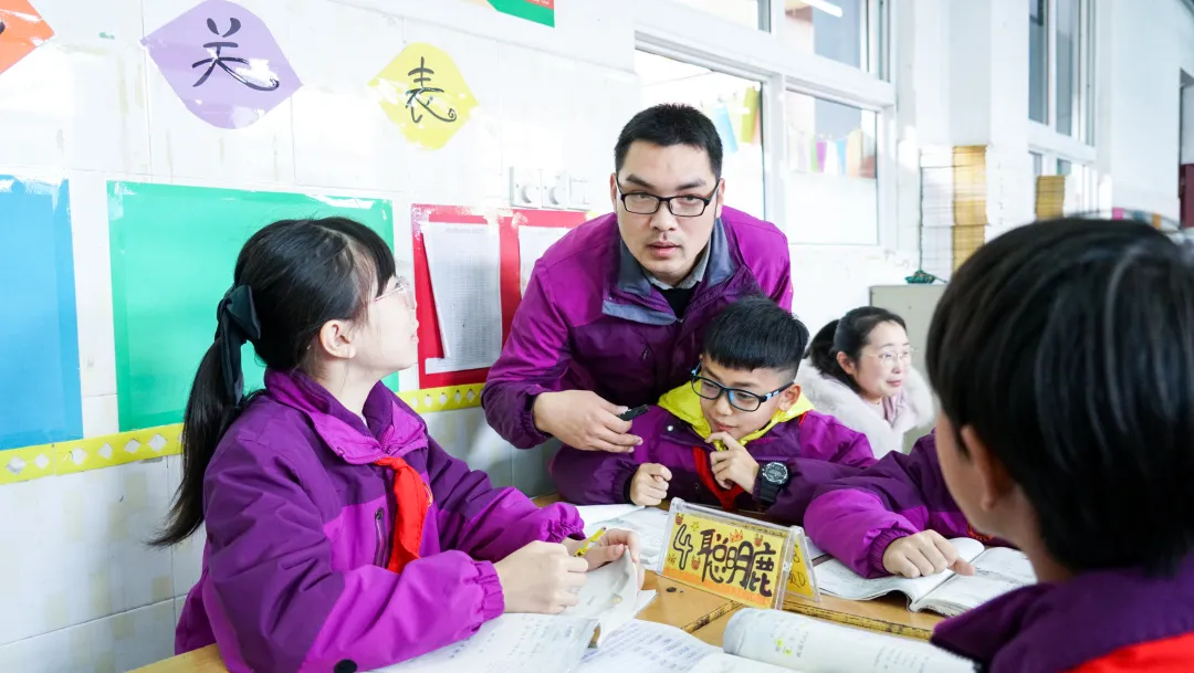 洛阳东方外国语学校招聘（同台竞技展风采）