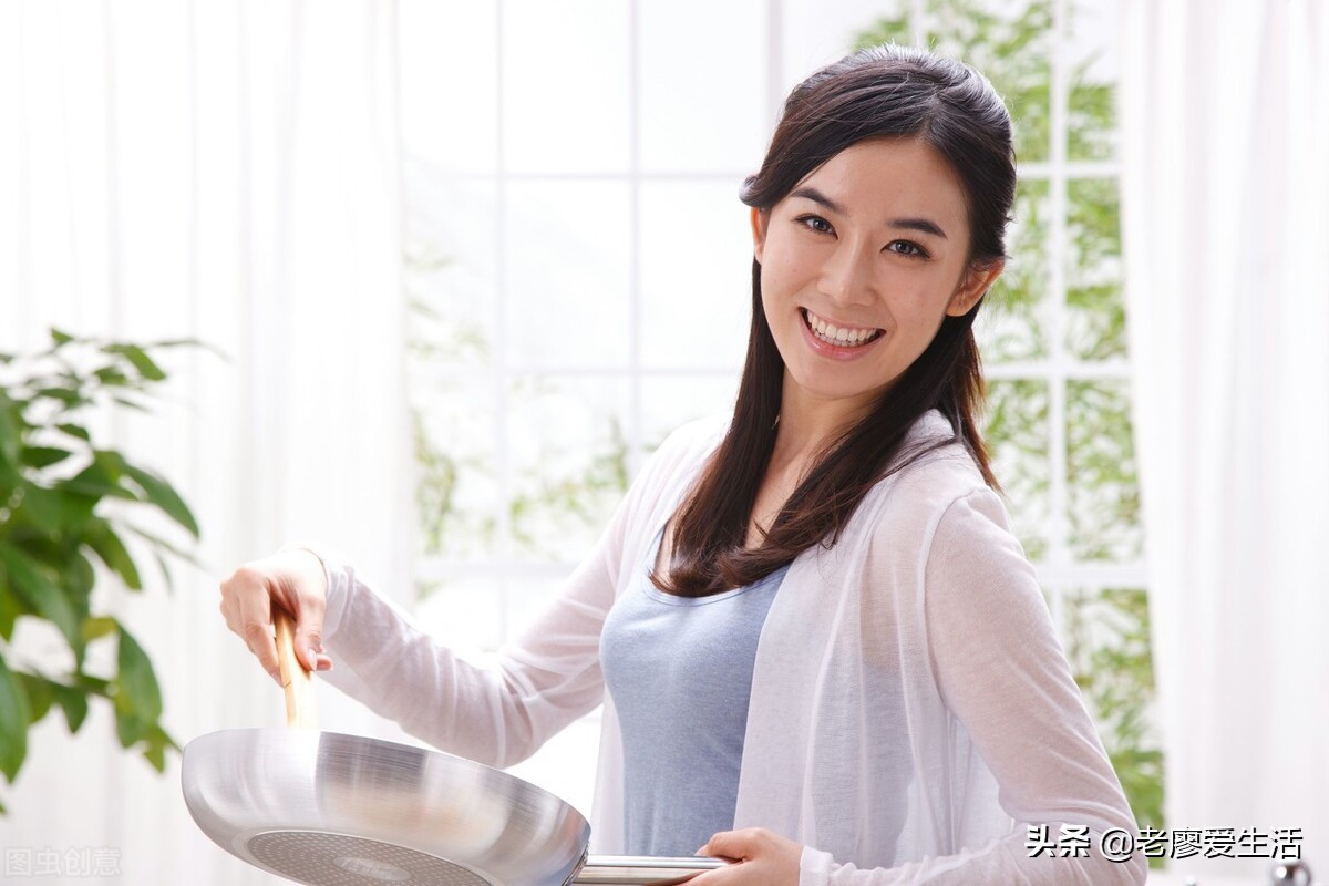 如何回复别人对你的赞美，才算“高情商”？真是分级别！不服不行