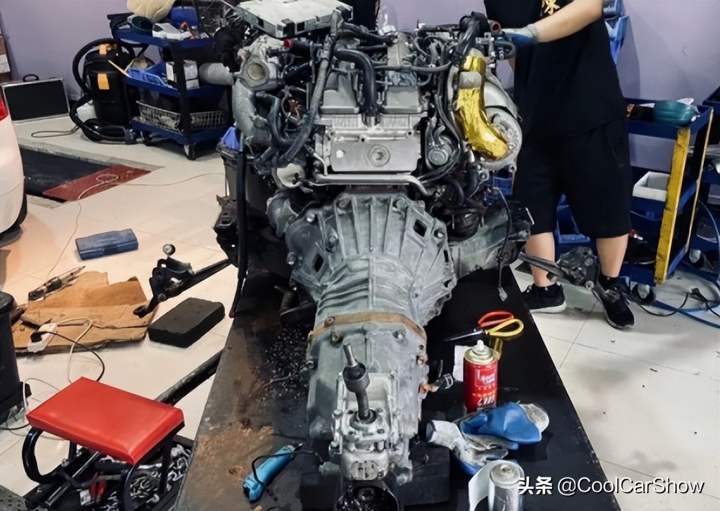 咬地鲨移植2jz发动机,看完还有谁敢说情怀就是穷?