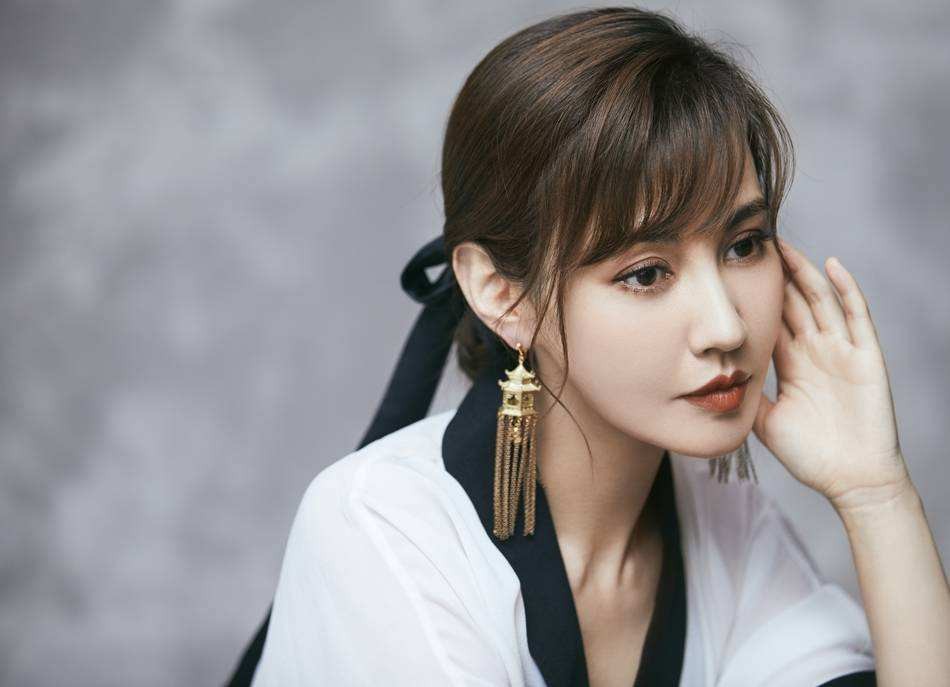 事业正红却早早退圈，这9位女星个个有辨识度，却成沧海遗珠