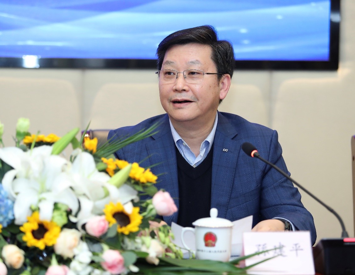 "助推上海服务业高质量发展"媒体座谈会在沪举行