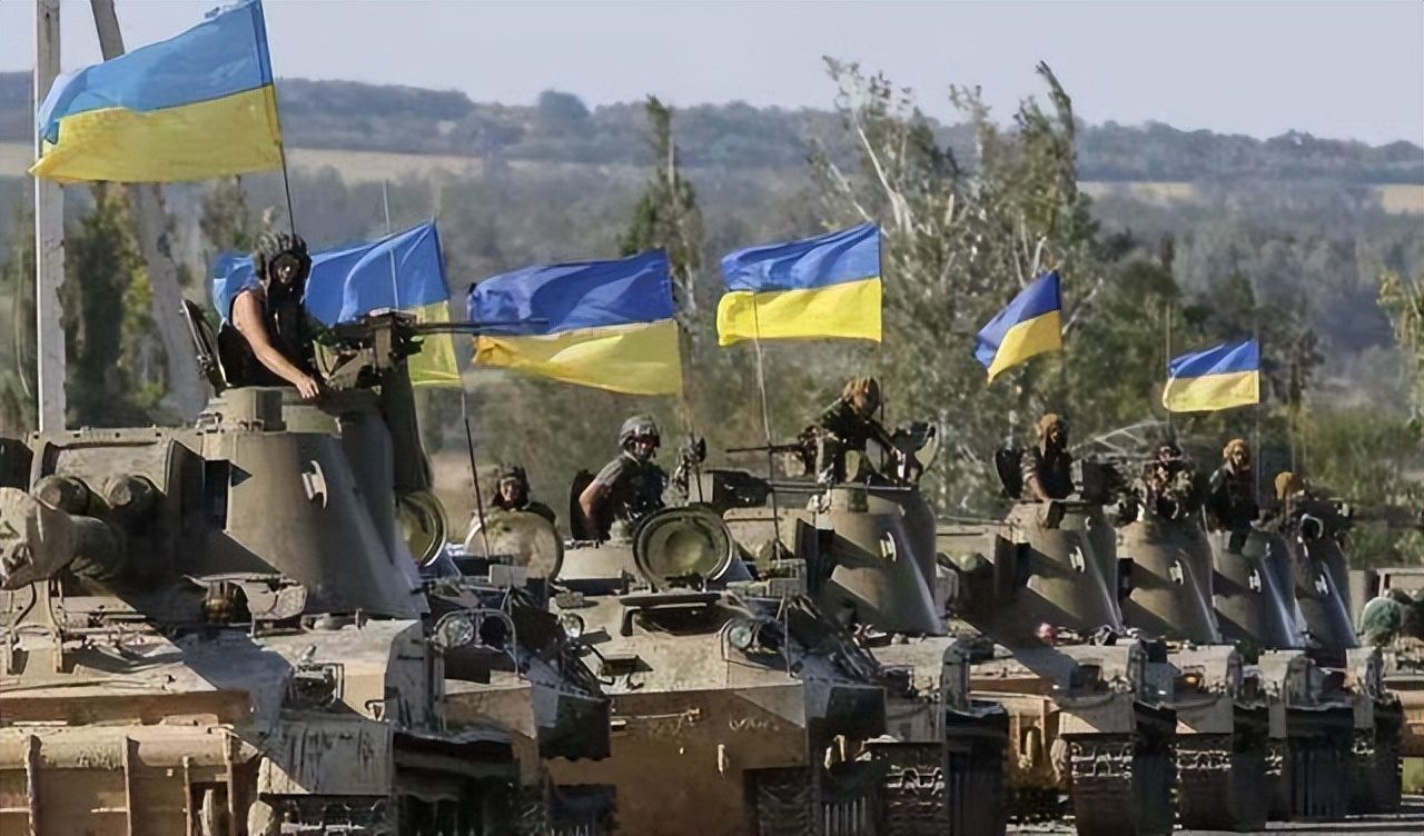 乌克兰全球招雇佣兵，为何雇佣兵不敢进入我国？看看廓尔喀的下场