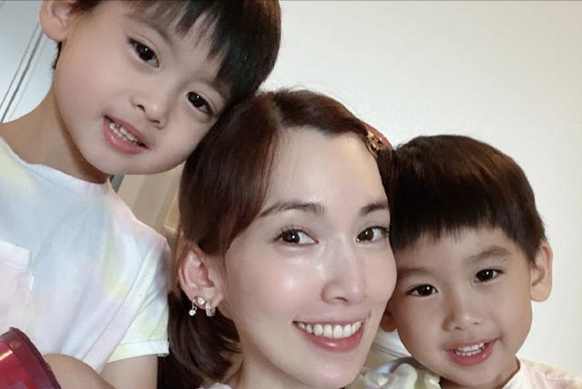 林志颖陈若仪：结婚23年生三子，送小9岁娇妻价值800万鸽子蛋戒指