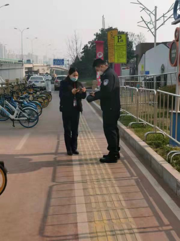西安公安航天分局神舟路派出所助力企业复工复产