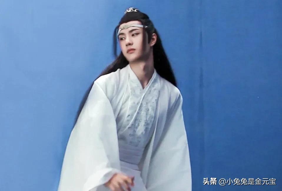 真的白瓷娃娃，中国风的王一博