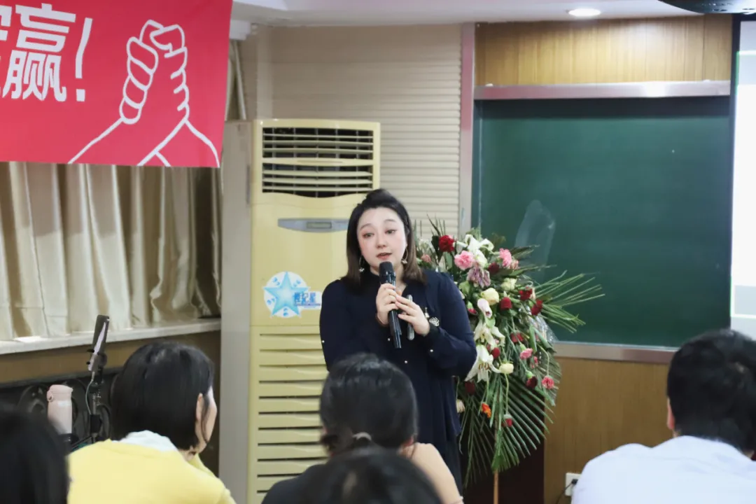 知云时代2021年留学项目骨干员工工作总结研讨暨培训会圆满落幕