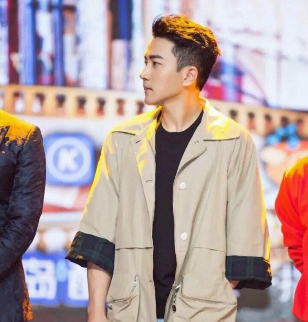 娱乐小八卦 实力演员雷佳音张子枫张新成 蔡徐坤 白敬亭 杨幂 胡一天