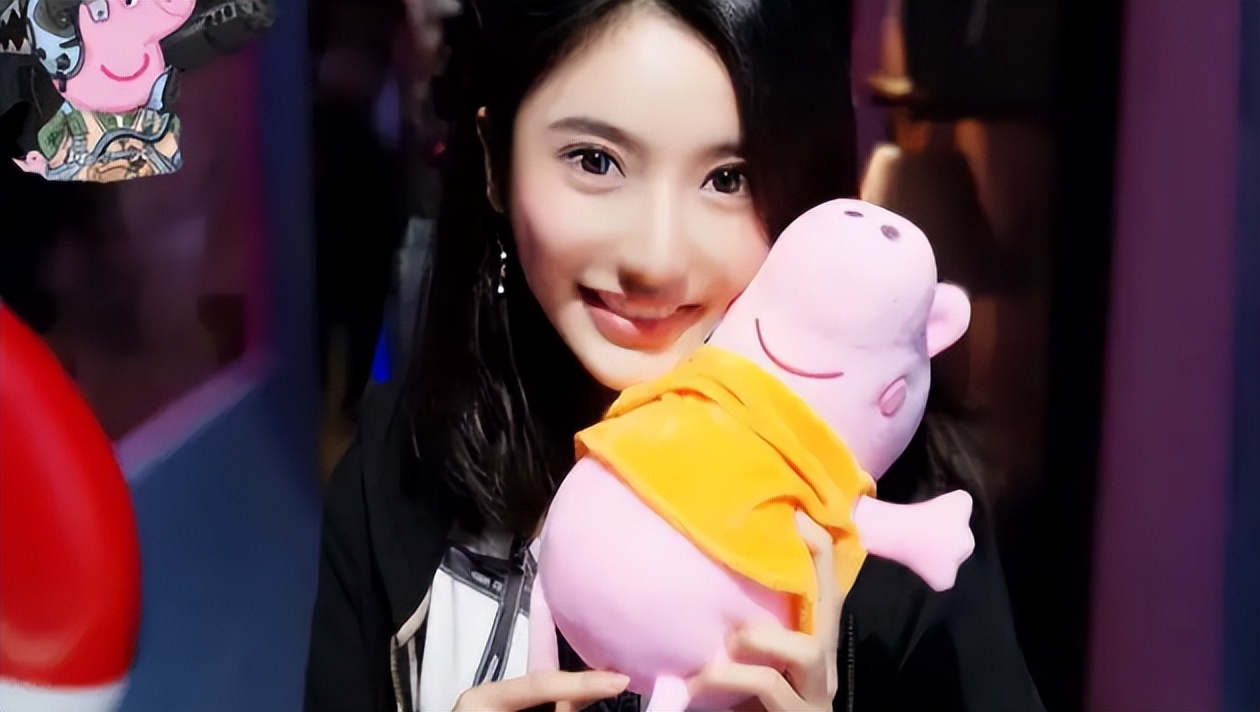 清华大学新晋校花，高考双料状元，能力样貌不输“奶茶妹妹”