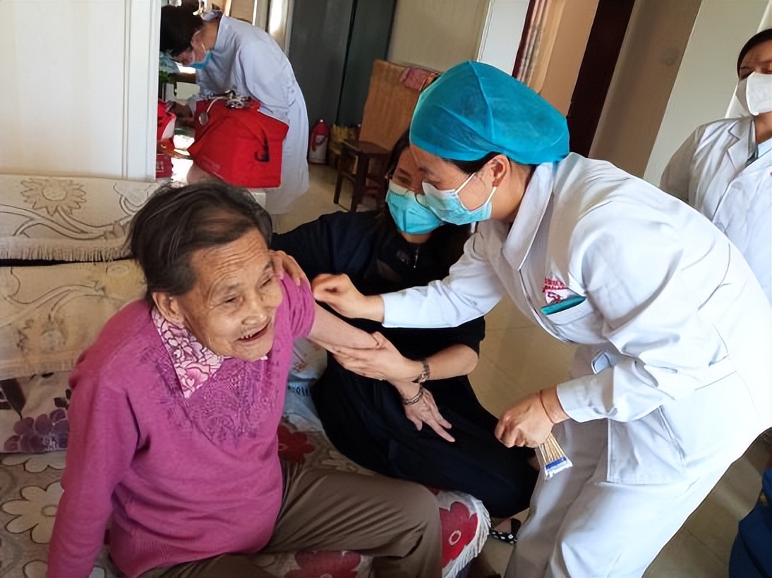 南川东路兴旺社区 服务有温度 疫苗接种有“速度”