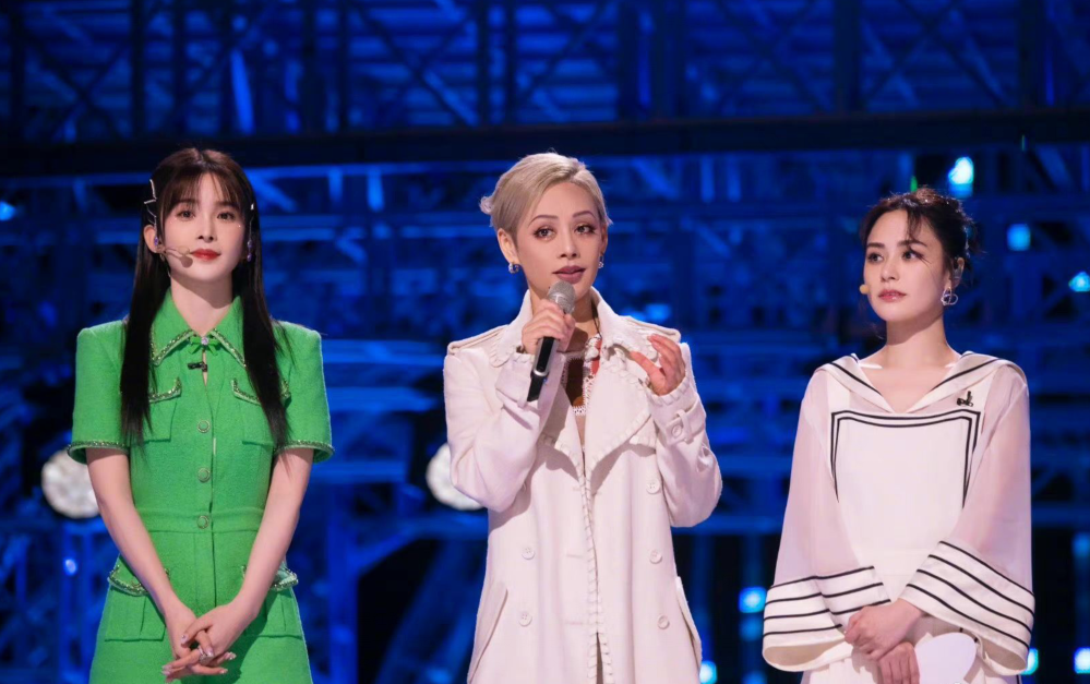 《浪姐3》曝有姐姐不冲厕所，送礼物差别对待，徐梦桃回应