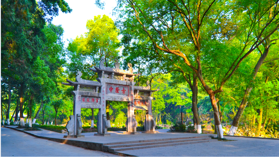 遇间旅游 | 湖北襄阳不可错过的八大景点！探访竹林深处的三国世界