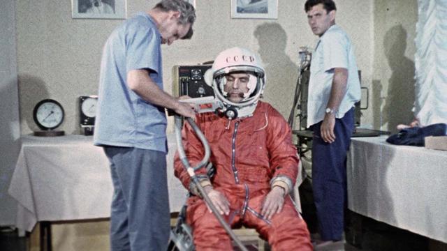 苏联航天员科马洛夫，升空前知道自己回不来了，遗骸仅剩一根足骨