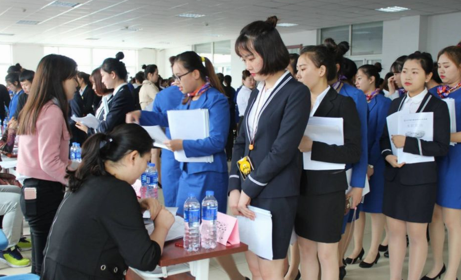 上海一高校公开招聘教师，享有“事业单位”待遇，学历要求很苛刻